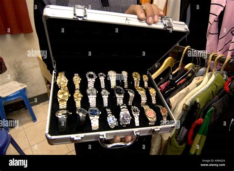 where to buy fake watches in shanghai|shanghai fashion markets.